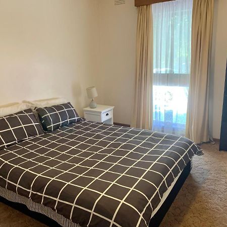 Golden House Daire Springvale Dış mekan fotoğraf